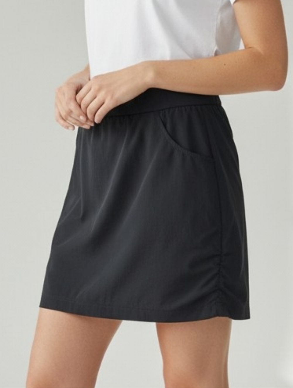 Columbia Black Pull-On Polyester Knit Skort M